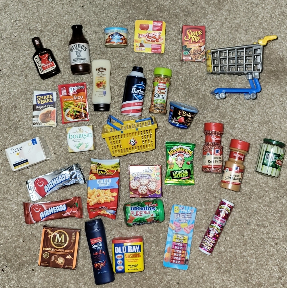 Mini brands